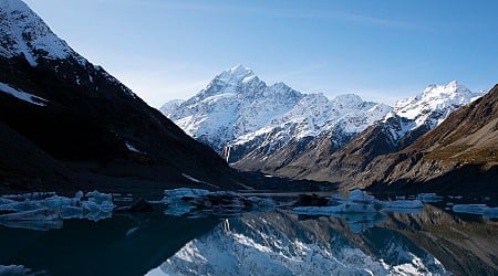 Three climbers from the U.S. and Canada are missing on New Zealand’s tallest peak