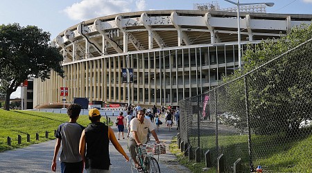 Maryland requests Air National Guard squadron in RFK stadium deal