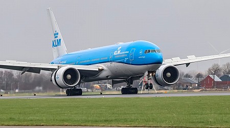 A KLM Boeing 777 turned around over the Atlantic, leaving passengers on a 4-hour 'flight to nowhere'