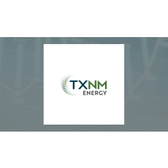 Analyzing Ormat Technologies (NYSE:ORA) and TXNM Energy (NYSE:TXNM)