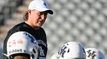 Huskers pick Holgorsen as OC for rest of season