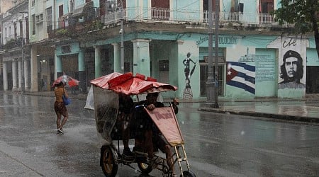 Entire island of Cuba without power after passage of Hurricane Rafael