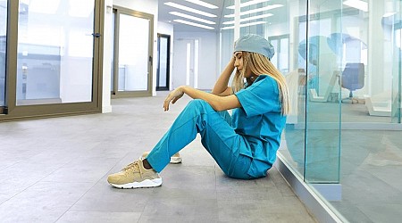 'Every! Single! Thing!': Nurses bombard their micromanaging boss with updates when she refuses to let them use their own judgment with patients, then the manager finally snaps during a 36-hour shift