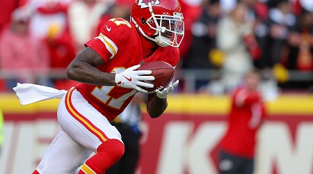 Chiefs Place WR on Injured Reserve As Offensive Injuries Pile Up