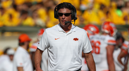 Mike Gundy will remain Oklahoma State coach after coming to agreement on restructured deal, per reports