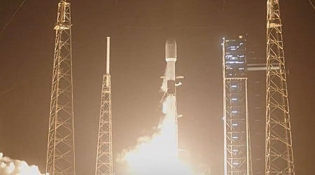 SpaceX launches 23 more Starlink satellites