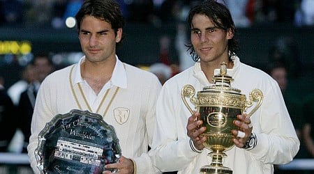 Federer pens emotional tribute to retiring Nadal