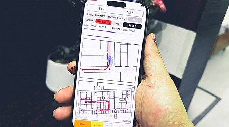 How two apps are turning smartphones into navigation devices for the blind