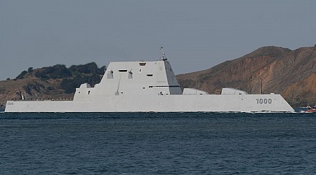 Zumwalt-class stealth destroyers may finally find purpose as hypersonic missile shooters