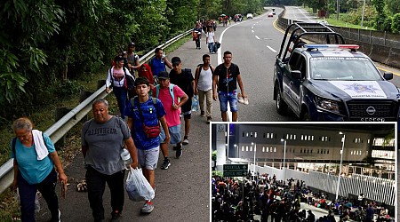 Migrant caravan departs southern Mexico in bid to reach US border prior to Trump presidency