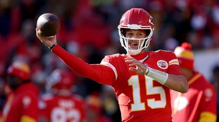 Patrick Mahomes: Chiefs Not Playing 'Best Football' Despite Clinching Playoff Berth