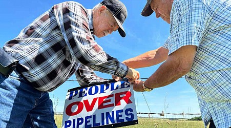 North Dakota regulators consider underground carbon dioxide storage permits for Midwest pipeline