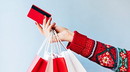 Politics and economic fears shape holiday spending