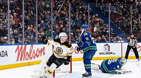 Pastrnak puts up 4 points, Boston Bruins thump Vancouver Canucks 5-1