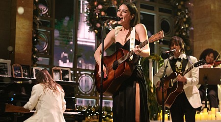 Watch Gracie Abrams Perform “That’s So True” and “I Love You, I’m Sorry” on Saturday Night Live