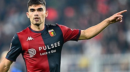 Reports Fenerbahce pursuing Genoa defender for January