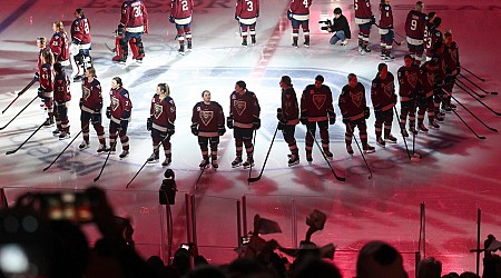 Au Canada, « la folie du hockey » profite aussi à la ligue féminine