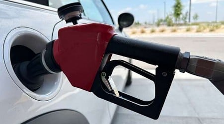 Gas prices in Michigan rise above $3 a gallon