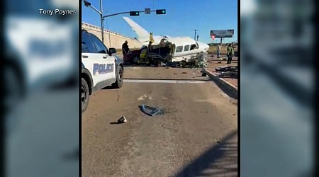 WATCH: Small plane crashes into 3 vehicles on Texas roadway