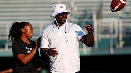 Michael Vick reaches deal to become Norfolk State's head coach