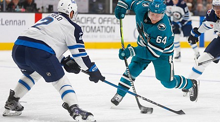 San Jose Sharks lose third period lead in loss to Winnipeg Jets