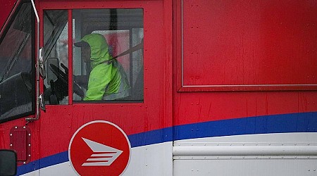 Santa will get your letters, but he won’t have time to respond: Canada Post