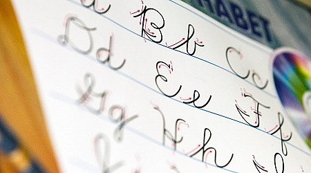 Students would be required to learn cursive in South Carolina if new bill is passed