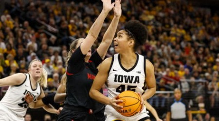 Iowa WBB News: Jan Jansen Receives Bad News From Hannah Stuelke Ahead of NCAA Clash