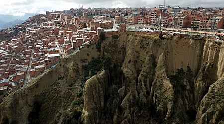 Shamans refuse to leave precarious cliff-top shacks in Bolivia