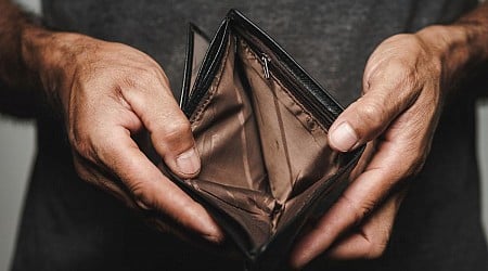 ‘Why I Am Broke’ Searches Surge — 4 Reasons Why