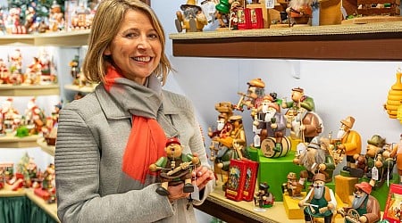 Samantha Brown Of PBS Celebrates 25 Years Of Travel TV