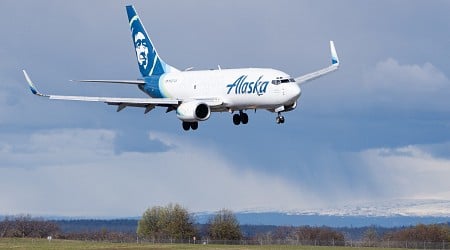 Santa Backup: Alaska Air Cargo Teams Up With US Marines To Deliver 16,000 Pounds Of Toys For Tots