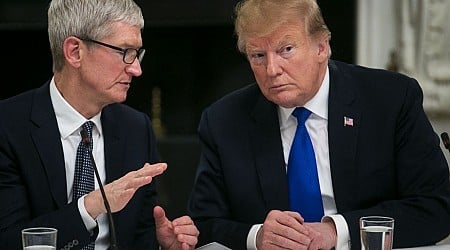 Tim Cook is the latest tech CEO to meet with Trump at Mar-a-Lago