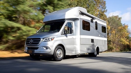 2022 Tiffin Motorhomes Wayfarer 25