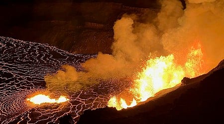 Photos show Kilauea volcano in Hawaii erupting for the second time this year