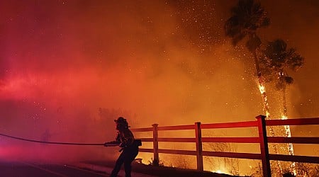 How the Franklin Fire in Malibu Is Being Stoked by the Santa Ana Winds