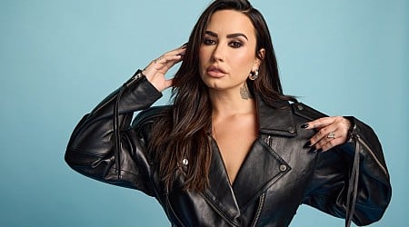 Demi Lovato Reacts to Minnesota Vikings 'Camp Rock 2' Dance