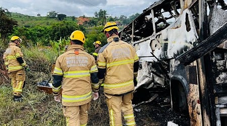 38 people die in a crash between a passenger bus and a truck in Brazil