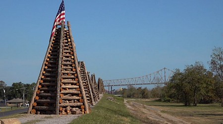 Bonfires on the Levee: Where to go and how to watch