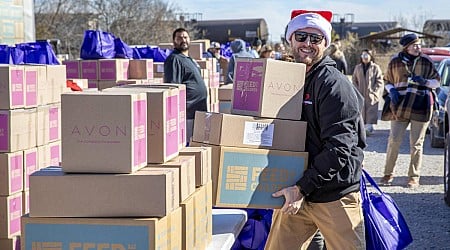 Chickasaw Nation: Bringing Holiday Cheer to Families