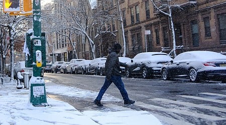 It's a white Christmas in New York City for 1st time in 15 years