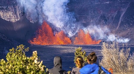 Stunning photos show lava erupting from Hawaii's Kilauea volcano