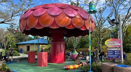 First Floral Bucket Returns to Poppy's Playground at Universal Studios Florida After Quick Refurbishment