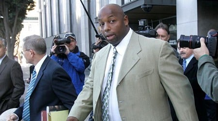 Dana Stubblefield: California appeals court overturns ex-NFL star’s rape conviction