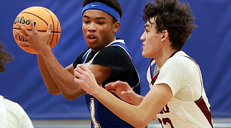 Malachi Perkins, Sandburg roll past Argo