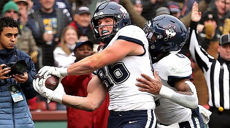 With Bill Belichick on deck as its coach, North Carolina strikes out against UConn in Wasabi Fenway Bowl