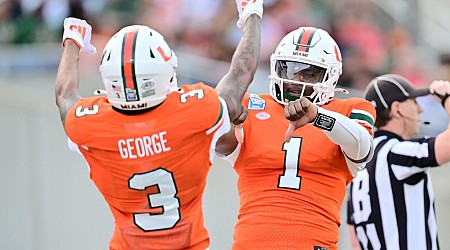 Miami QB breaks Division I record for career TD passes