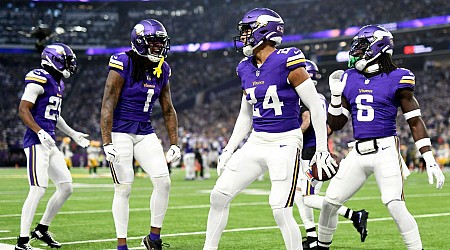 Minnesota Vikings defense channels High School Musical in Week 17 celebration