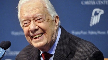 Jimmy Carter: Nobel-winning humanitarian and ex-US president dies aged 100