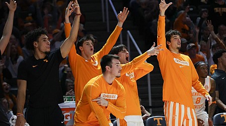 College basketball rankings: No. 1 Tennessee holds lead over Auburn in AP Top 25, Kentucky remains in top 10